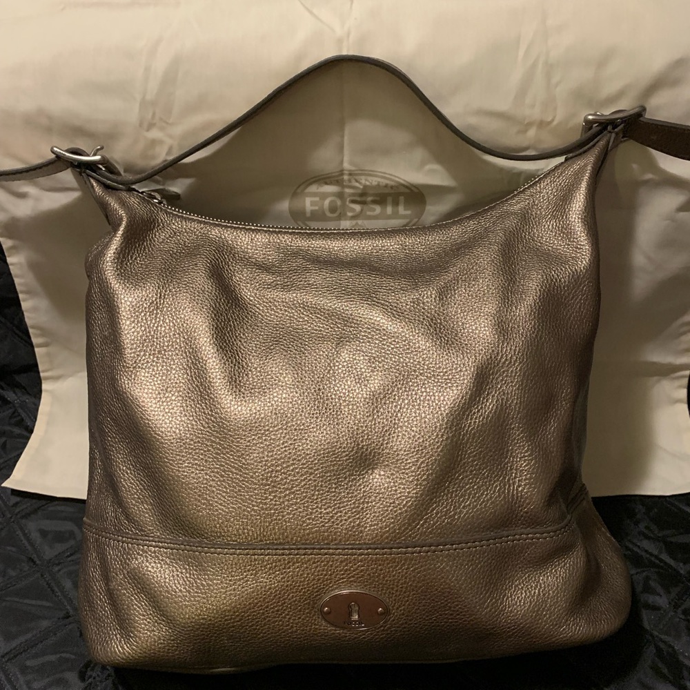 Fossil purse